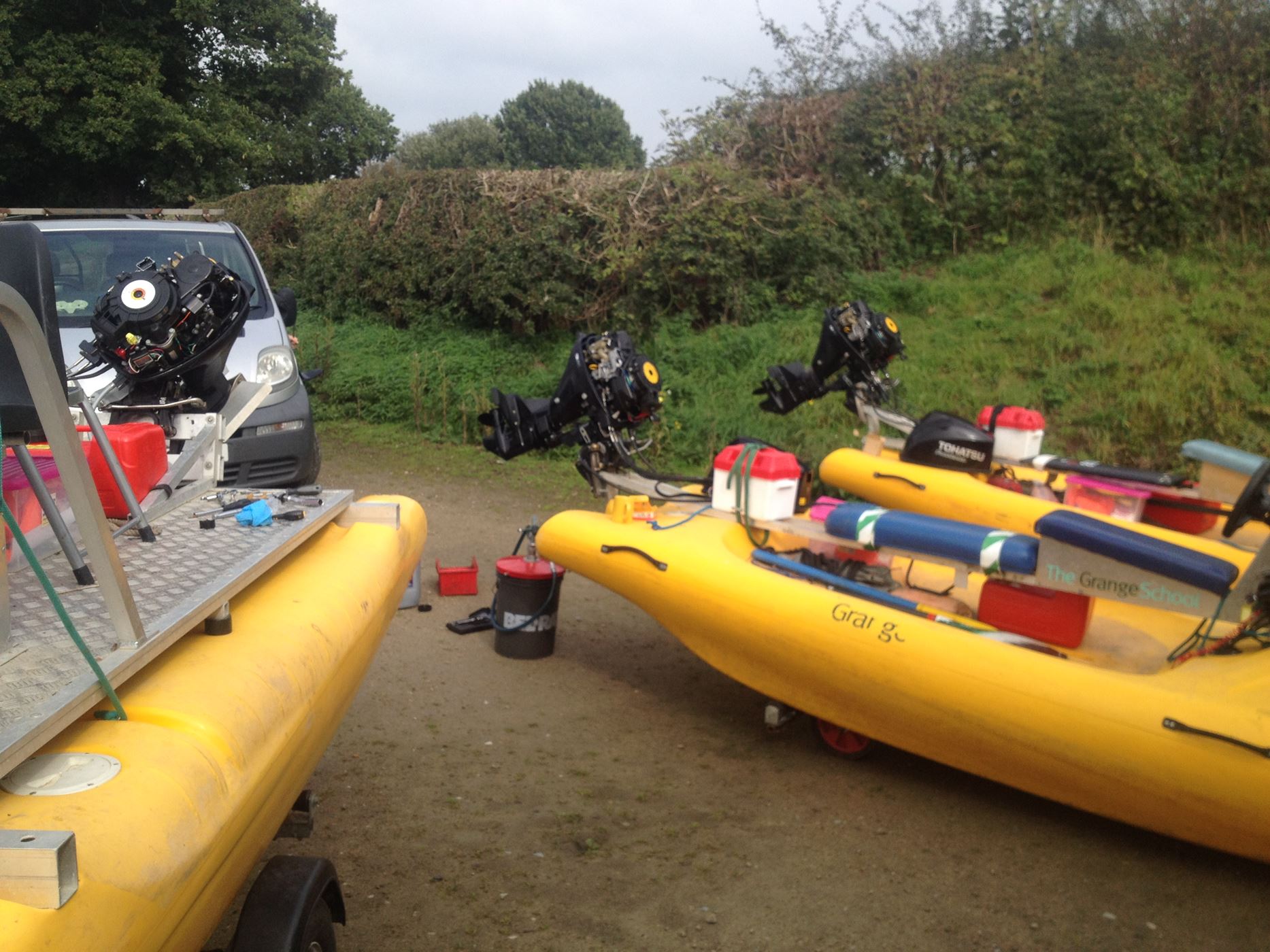 Yellow yachts with engines 